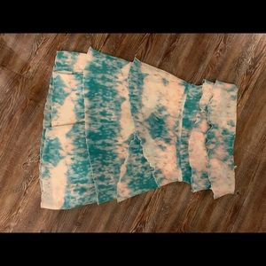 Tye-dye strapless dress.